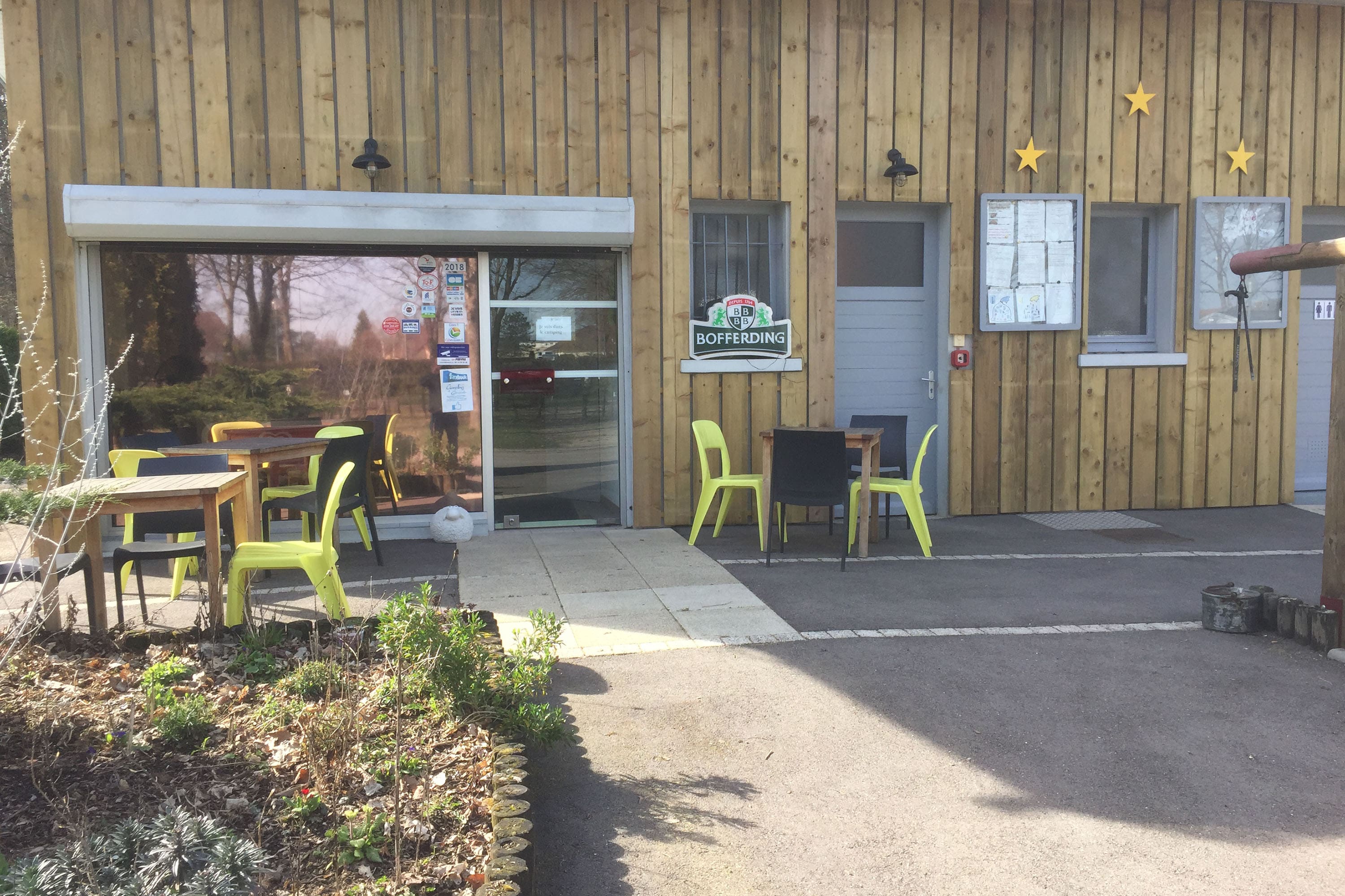 Camping de Contrexéville.