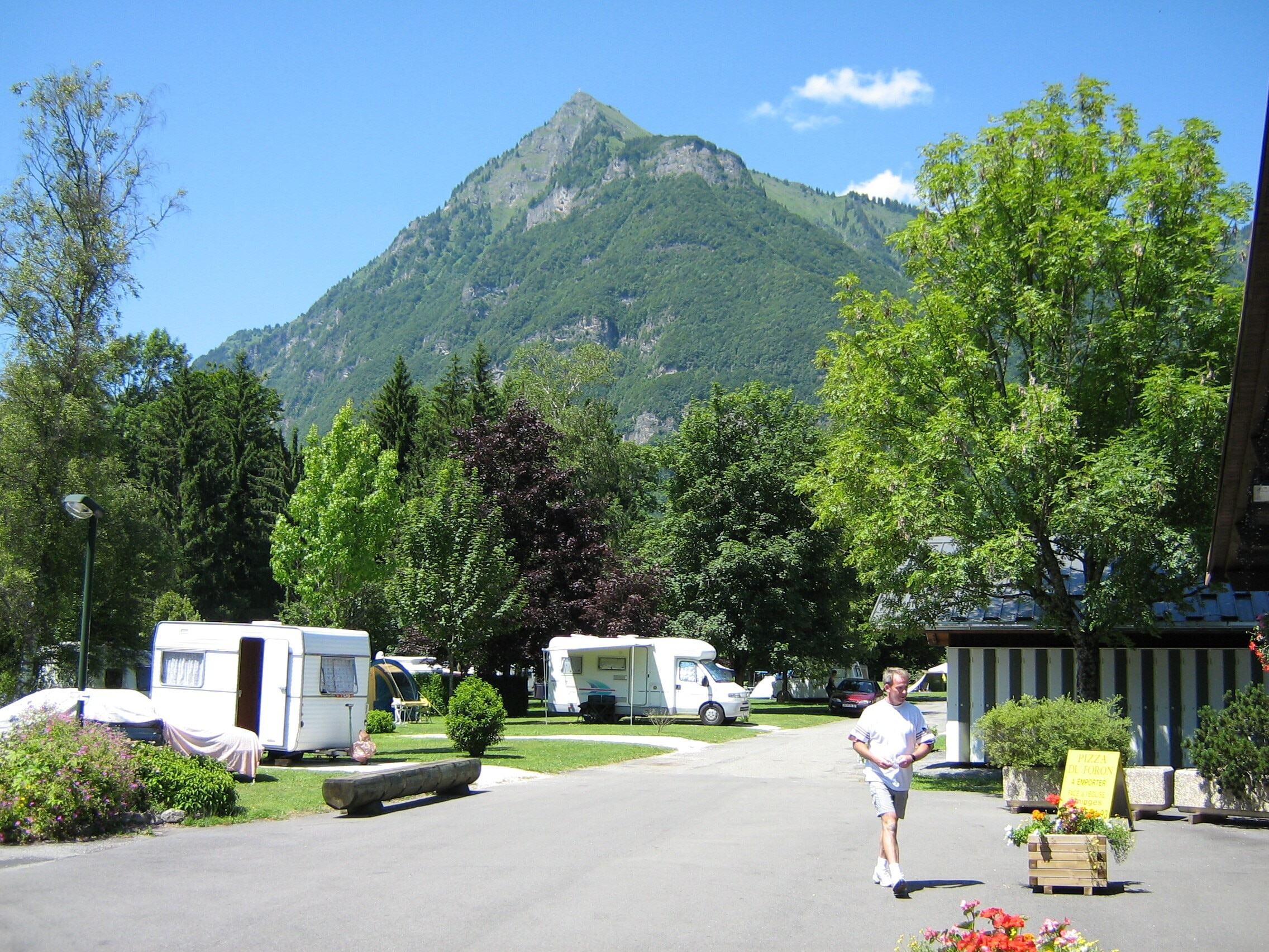 Camping Les Thézières Onlycamp