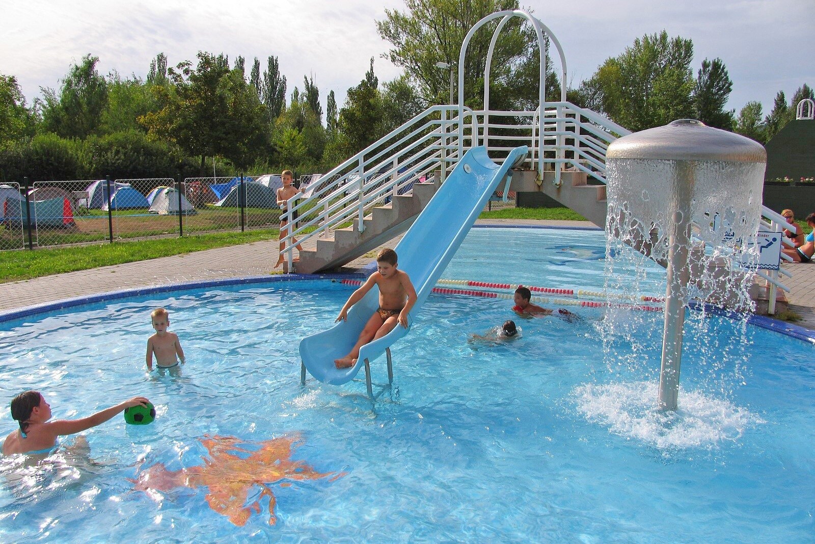 Balatontourist Camping & Bungalows Füred