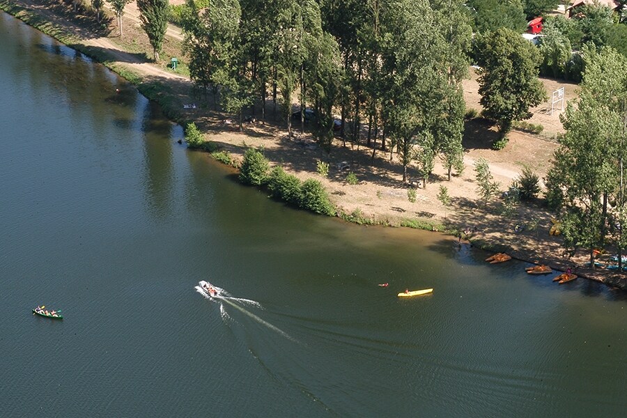 Camping Ushuaïa Villages Le Port de Lacombe