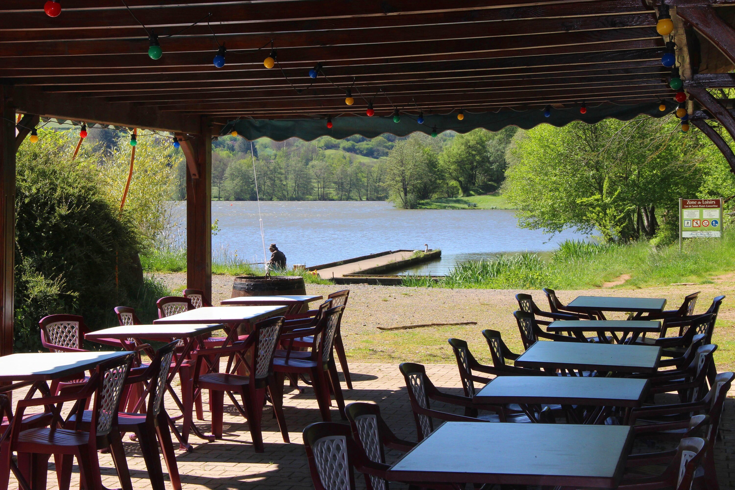 Flower Camping du Lac de Saint-Point Lamartine