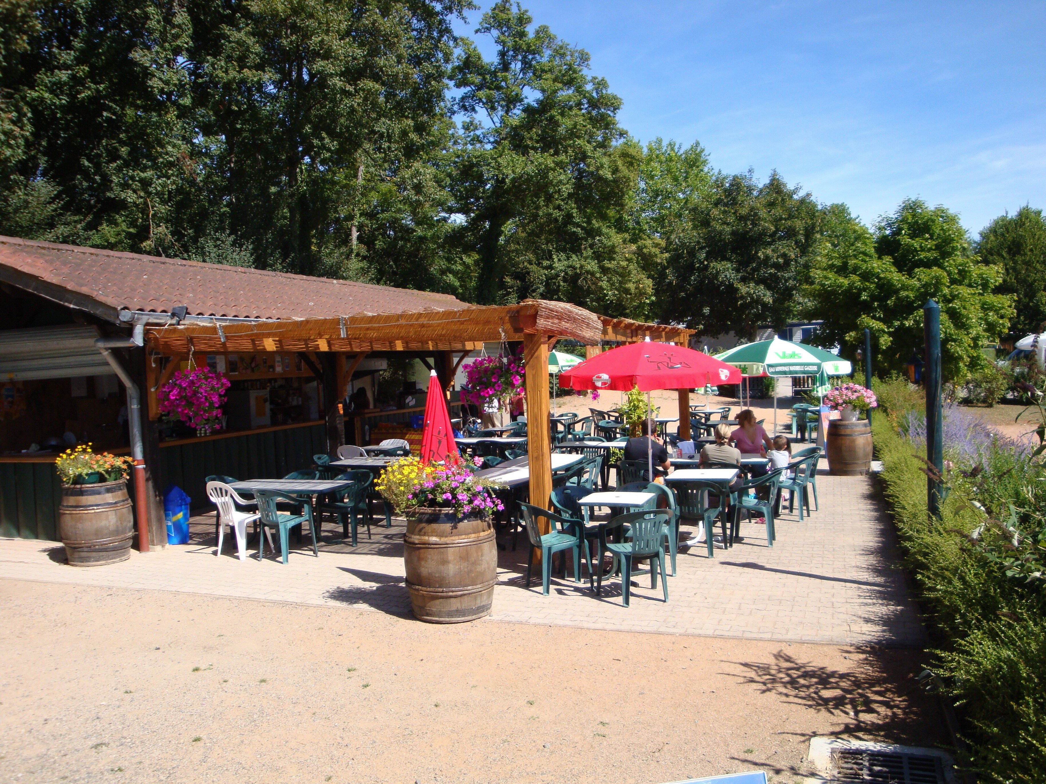 Flower Camping du Lac de Saint-Point Lamartine