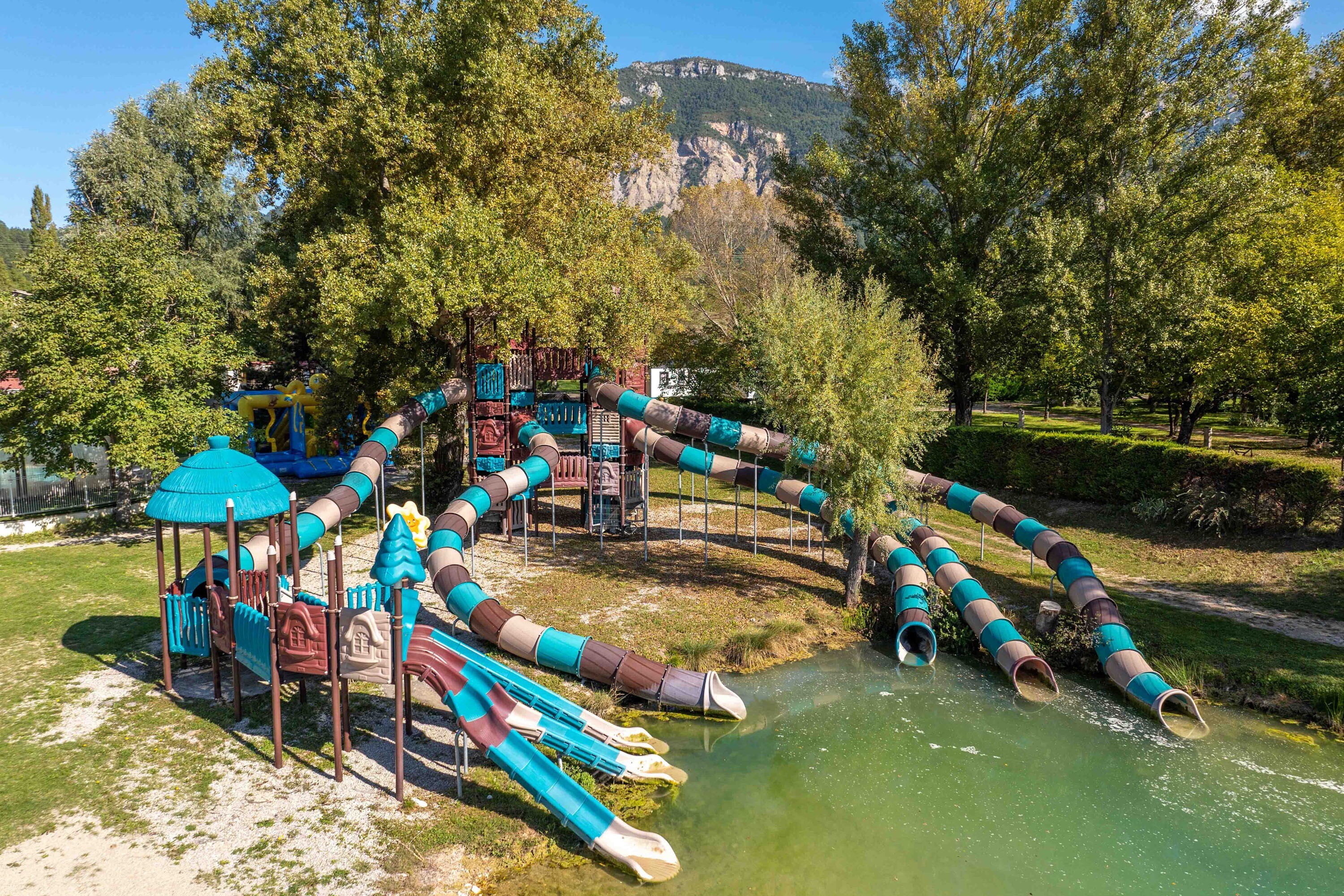 Camping le Lac Bleu - Ciela Village