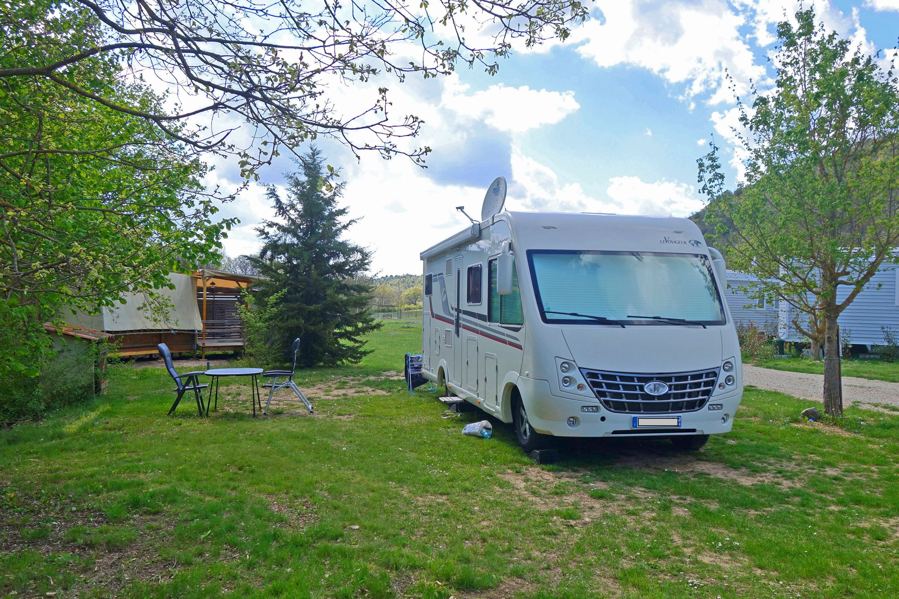 Flower Camping La Beaume