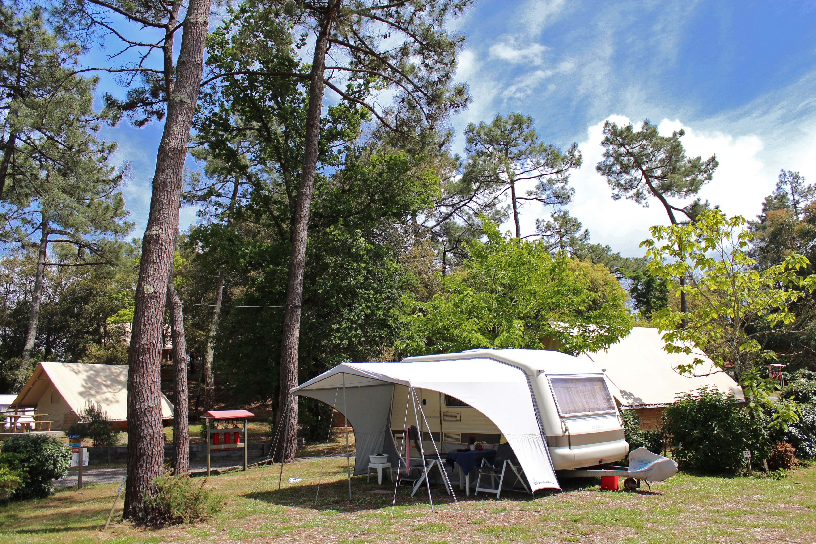 Camping Paradis des Pins-Soulac