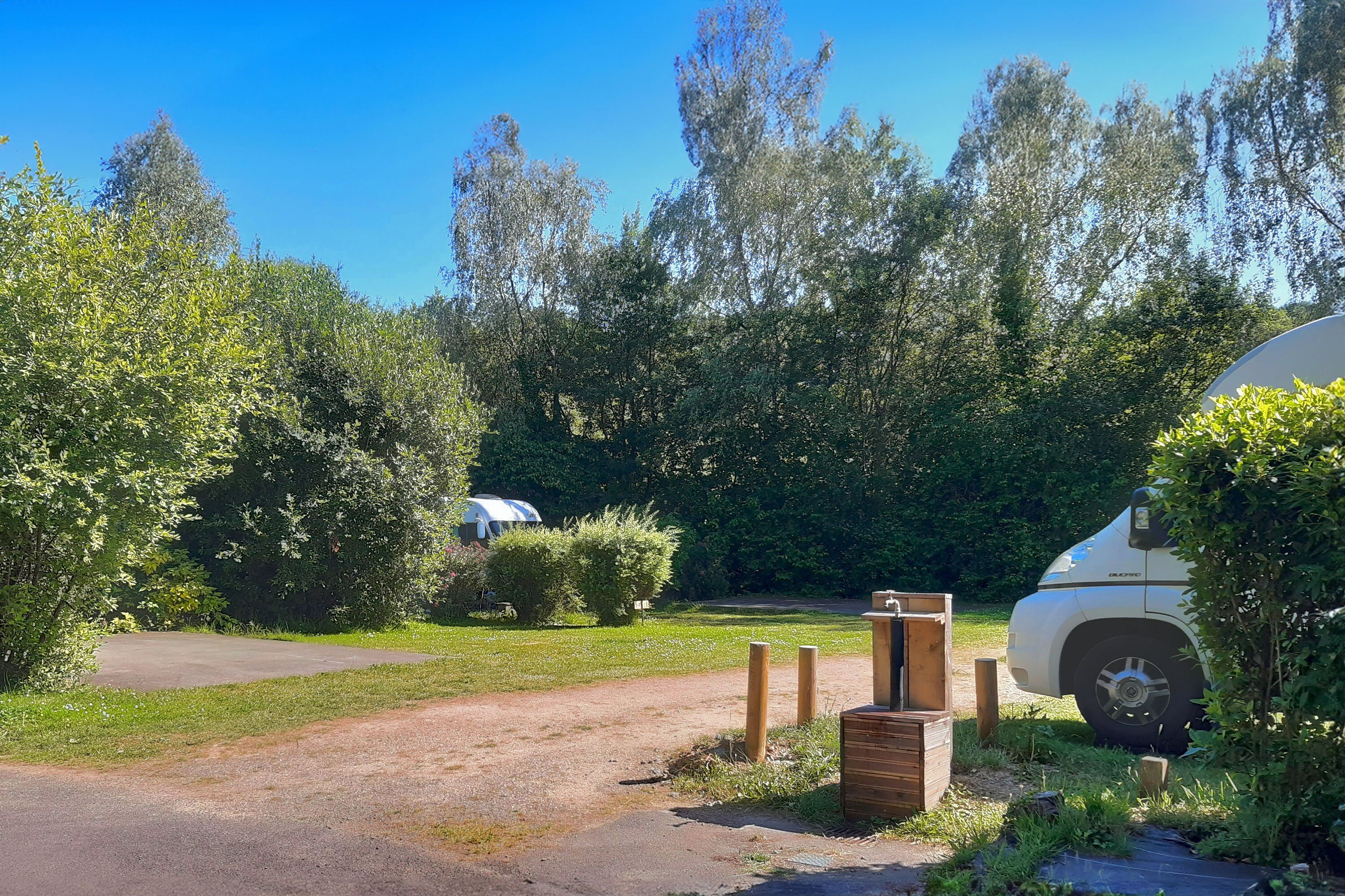 Camping Les Deux Rives Onlycamp