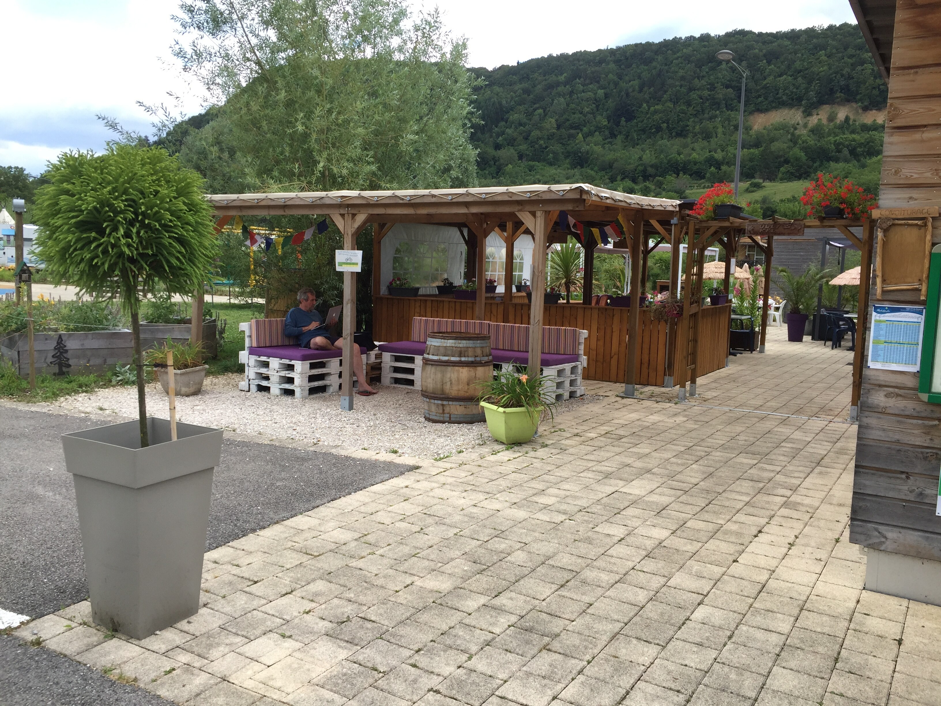 Camping La Roche d'Ully