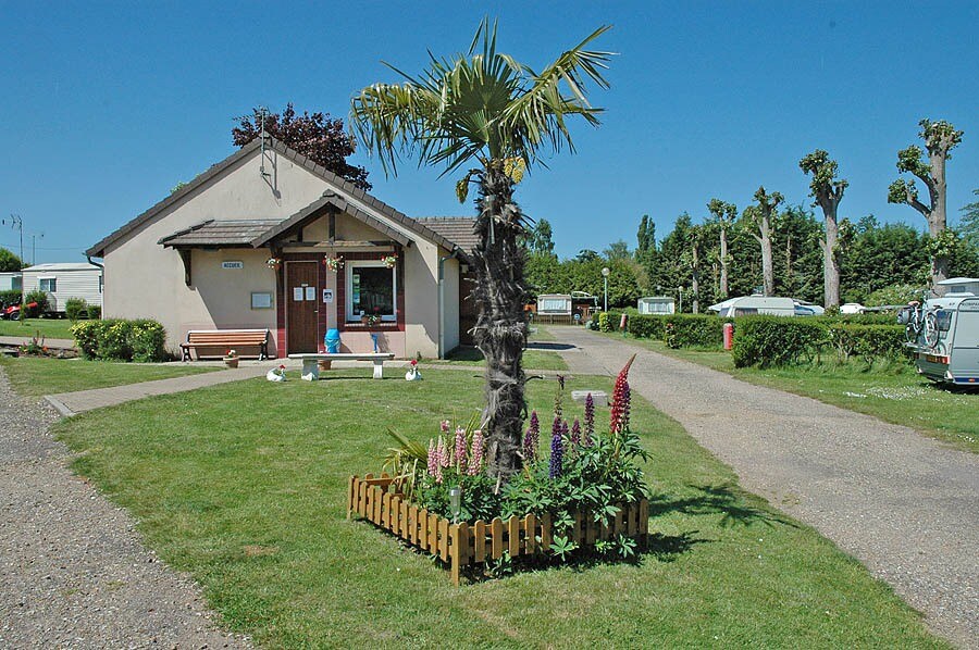 Camping Les Berges de l'Iton