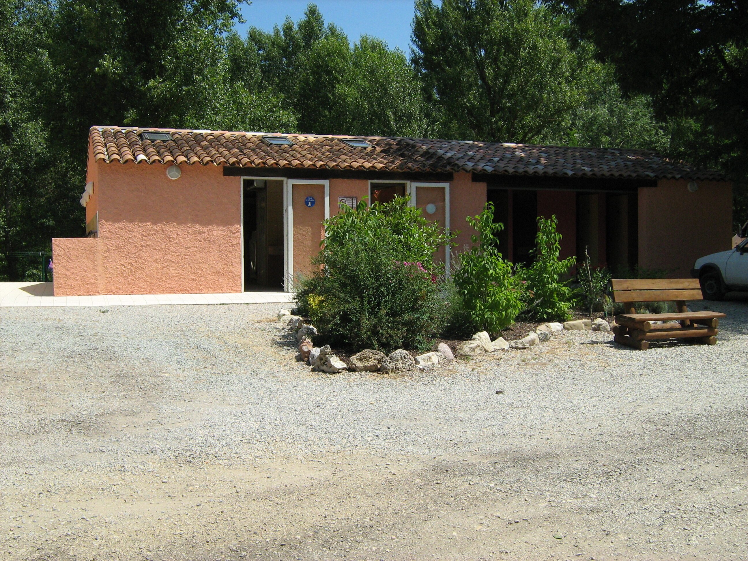 Flower Camping La Rivière