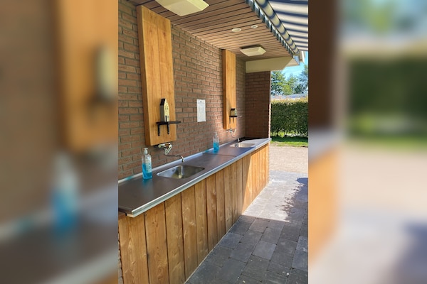 Camping 't Lemsterhop