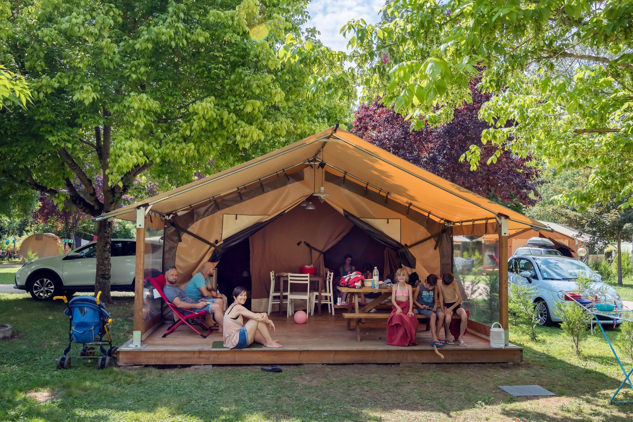 Flower Camping Soleil des Bastides