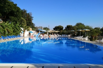 Camping Villaggio Calanovella