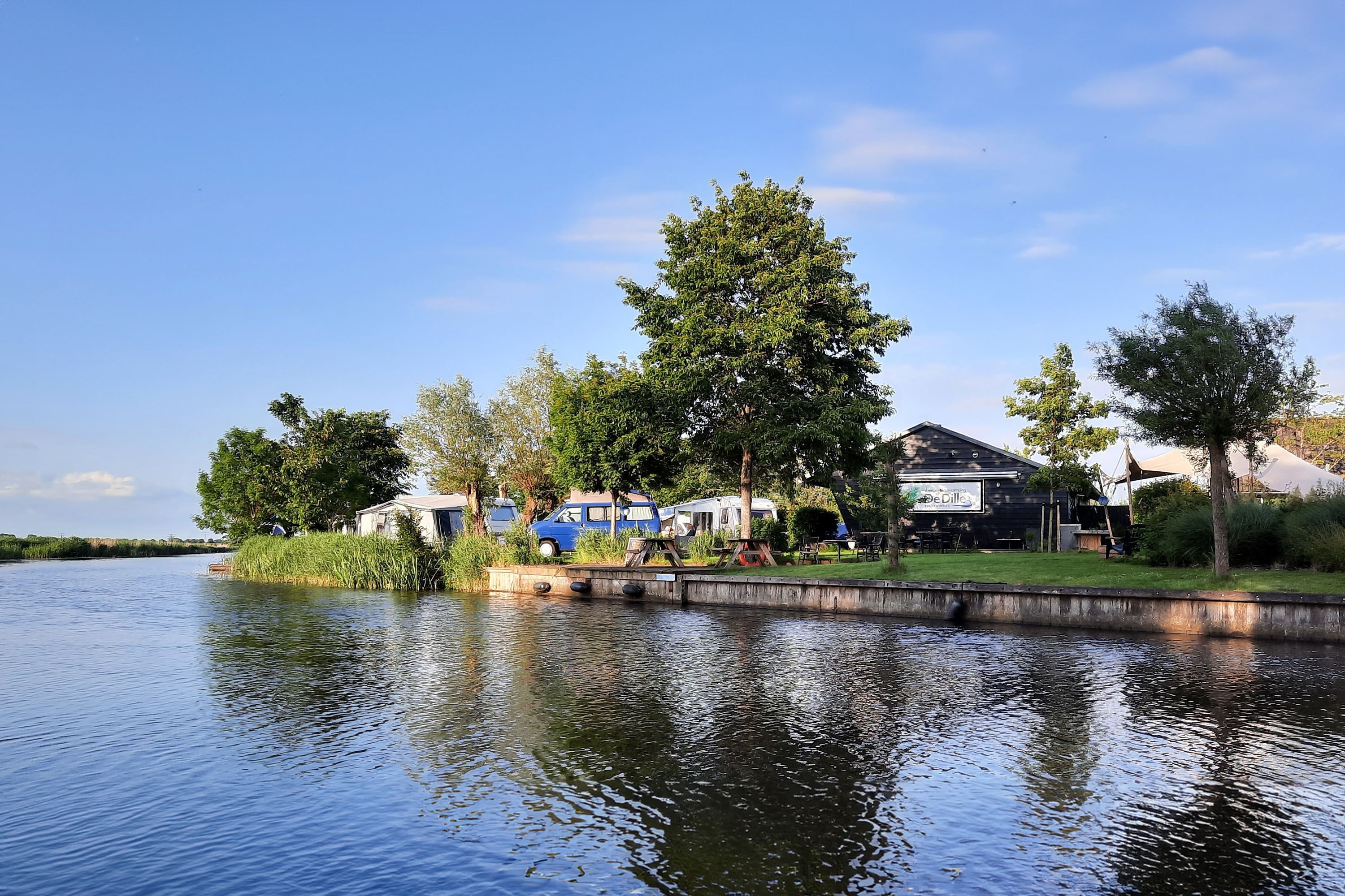 Theetuin en minicamping de Dille