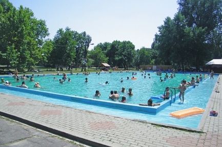 Szeged Partfürdö Camping & Apartments