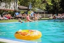 Club del Sole Caldonazzo Family Collection.