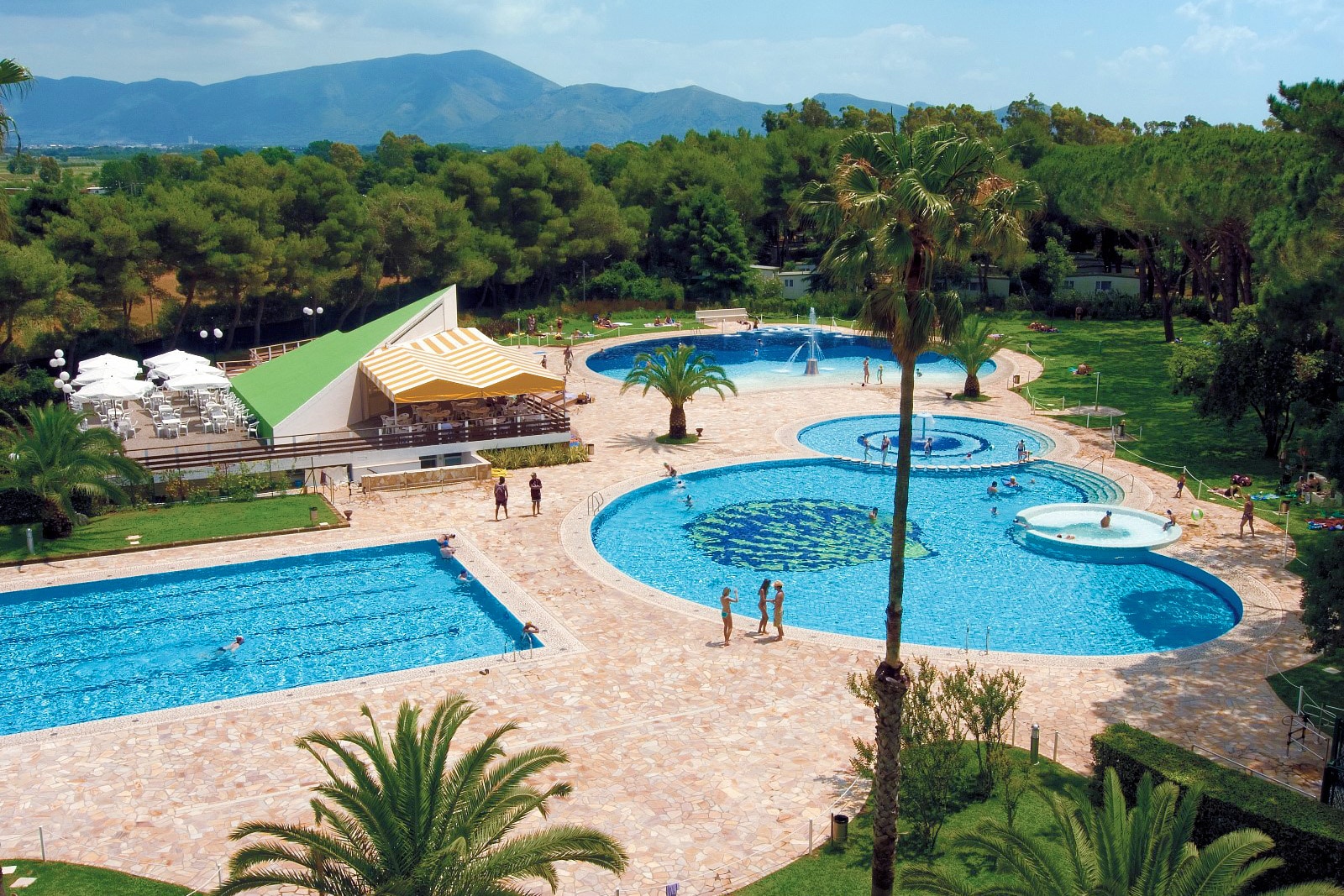 Baia Domizia Camping Village.