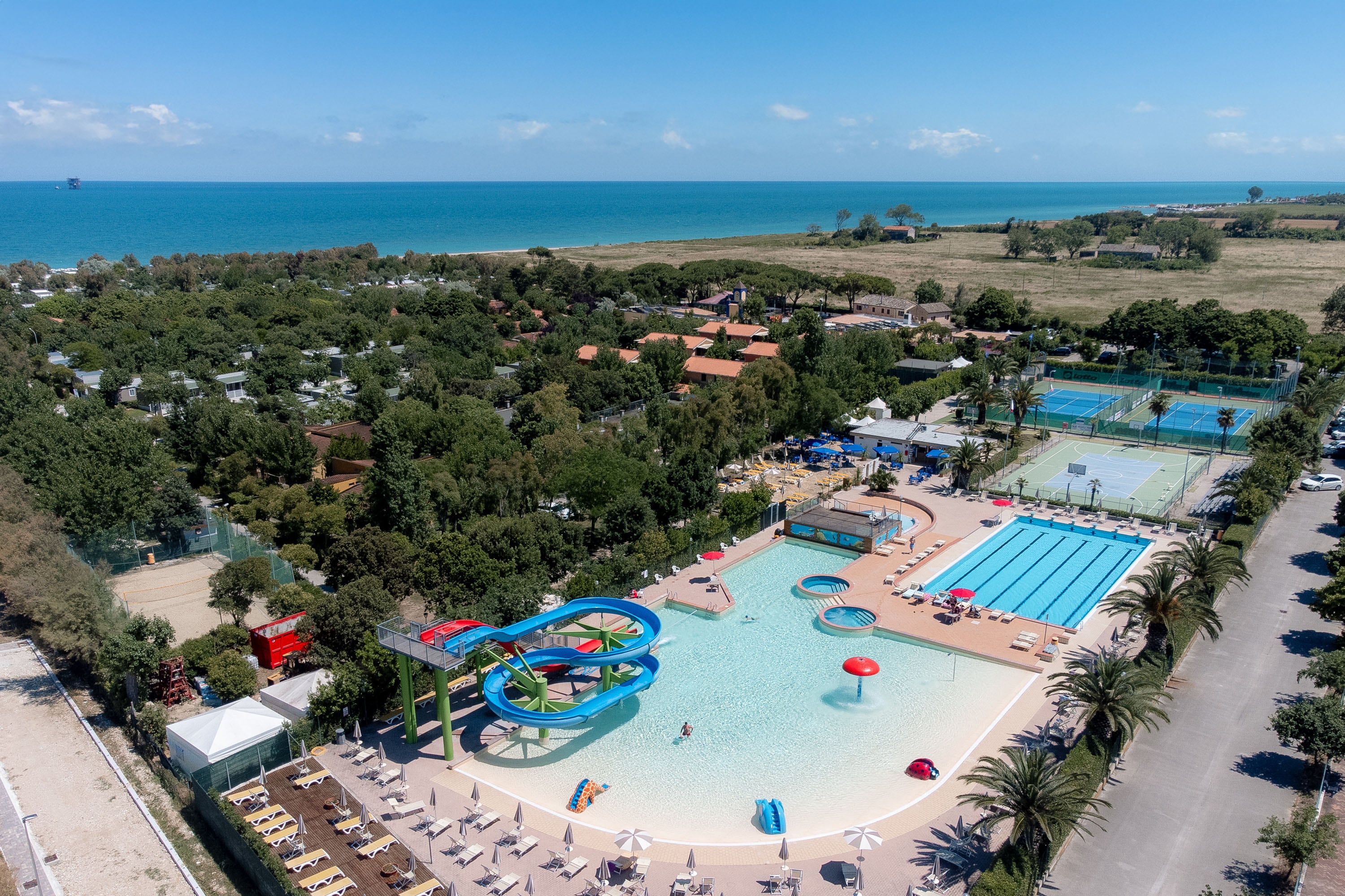 Club del Sole La Risacca Family Collection.