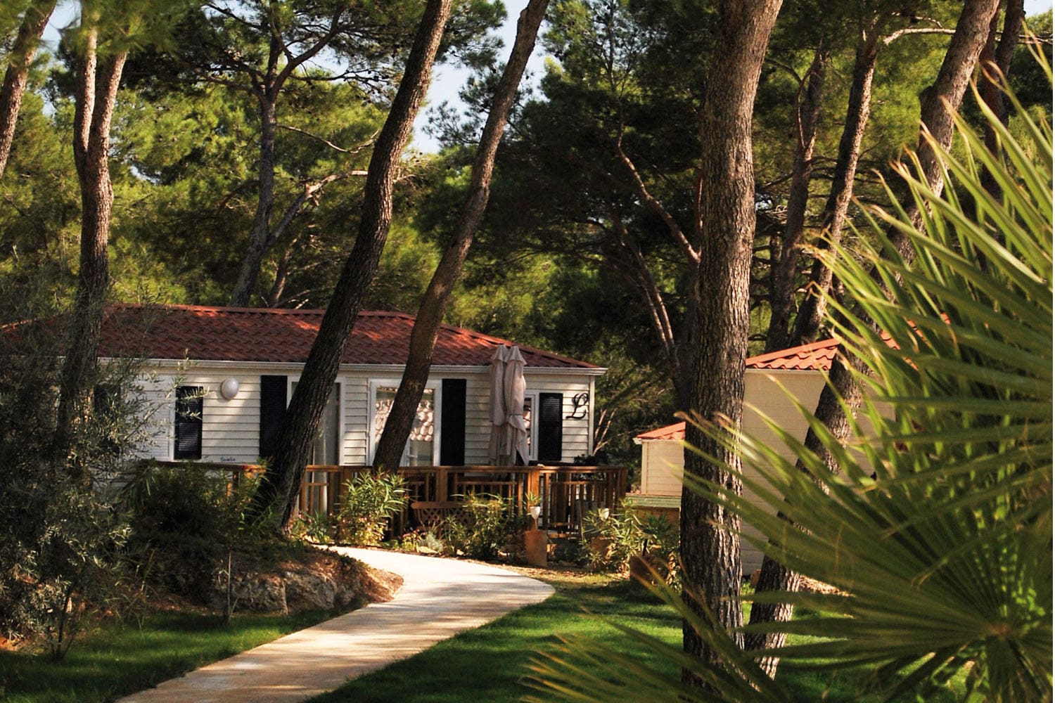 Camping Résidentiel La Pinède