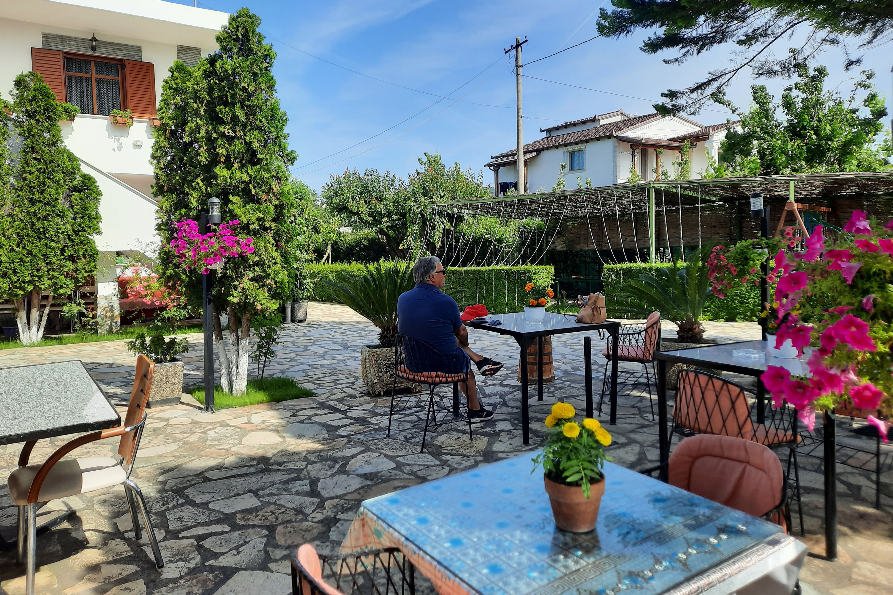 Berat Caravan Camping