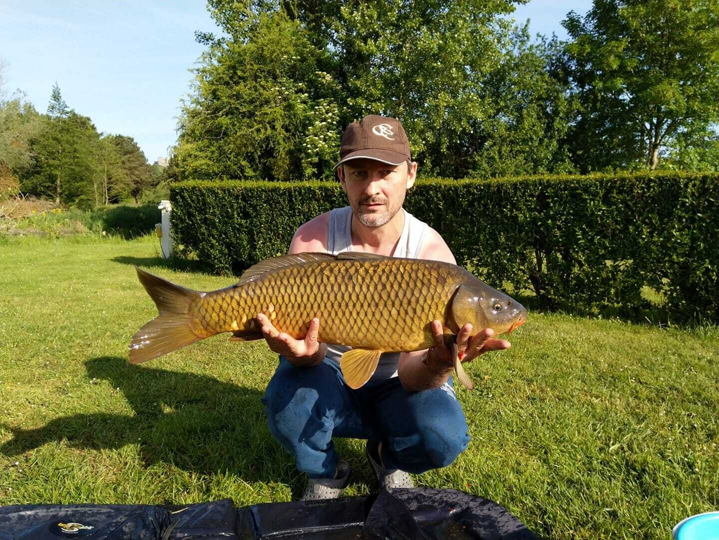 Flower Camping Les Deux Rivières Sasu L'étoile
