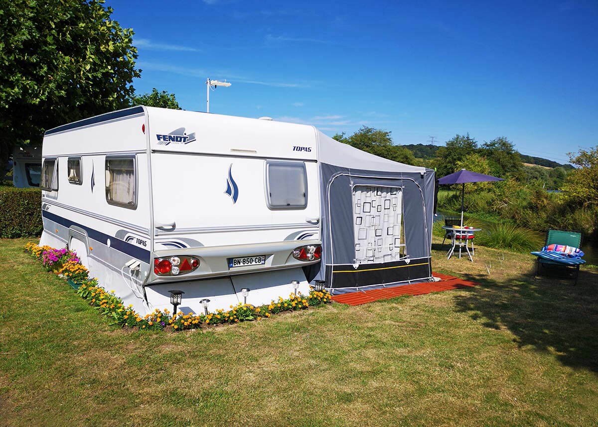 Flower Camping Les Deux Rivières Sasu L'étoile