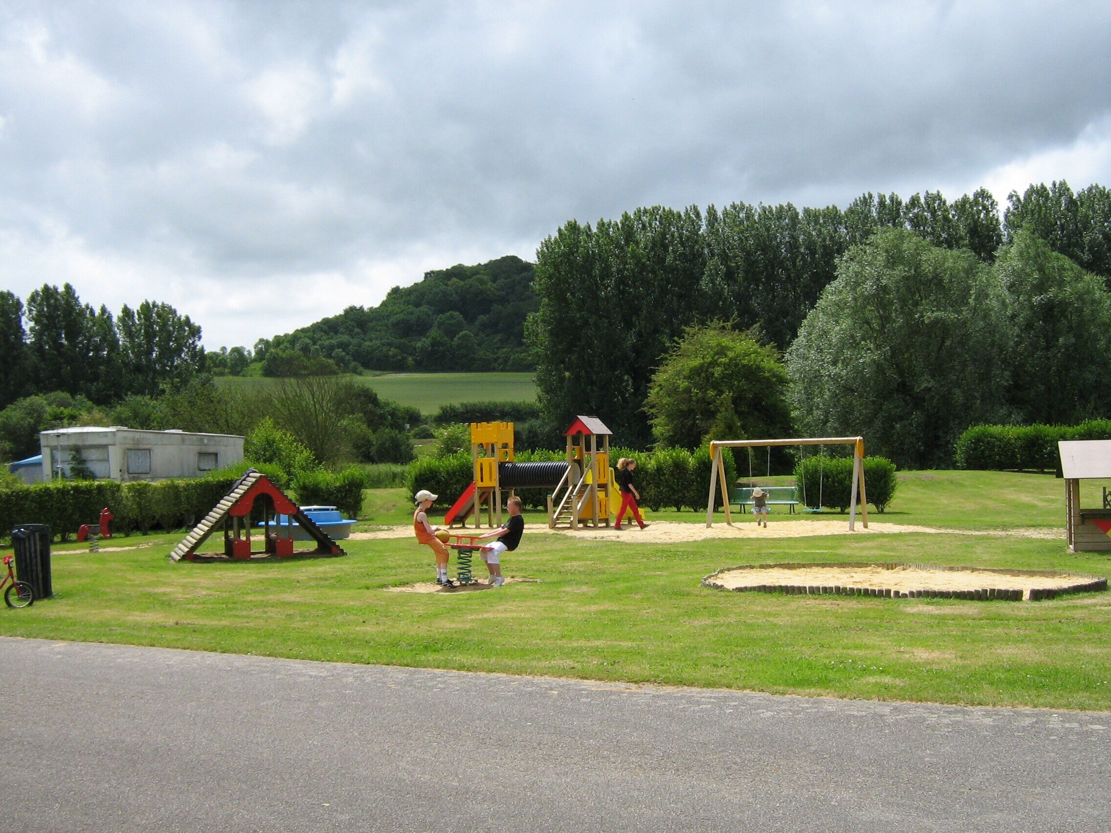 Flower Camping Les Deux Rivières Sasu L'étoile