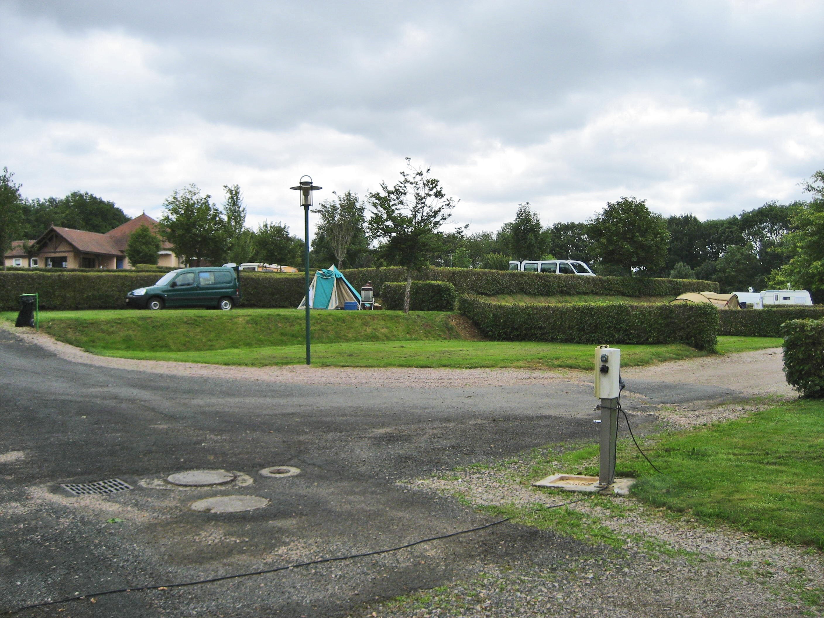 Flower Camping Le Val Vert en Berry