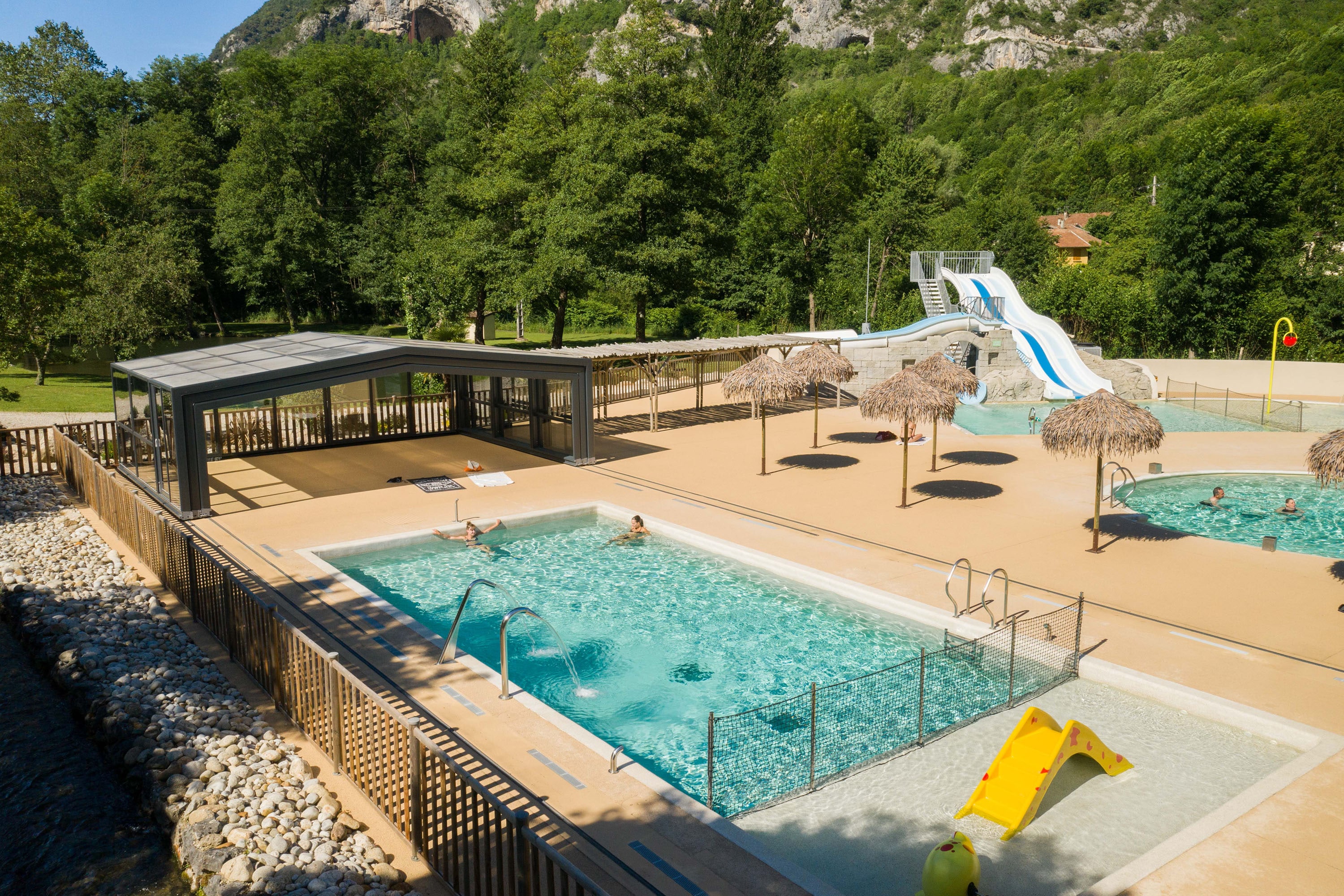 Camping Des Grottes