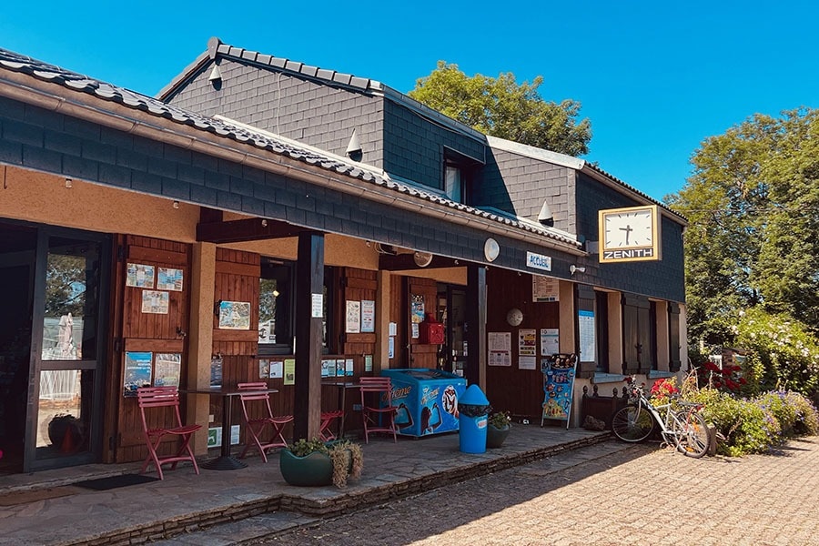 Camping Les Dômes